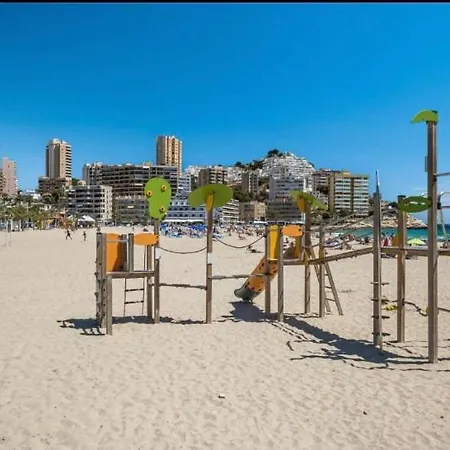Oasis Cala Alta New 120qm Free Parking, Pool, 2 Bath, 3bdr, Wi-fi, Air-condit * Benidorm