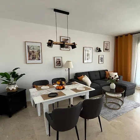 Oasis Cala Alta New 120qm Free Parking, Pool, 2 Bath, 3bdr, Wi-fi, Air-condit *