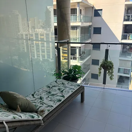 Oasis Cala Alta New 120qm Free Parking, Pool, 2 Bath, 3bdr, Wi-fi, Air-condit Apartment *