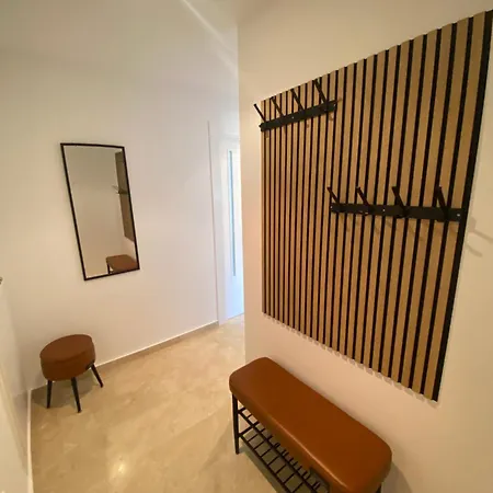 Oasis Cala Alta New 120qm Free Parking, Pool, 2 Bath, 3bdr, Wi-fi, Air-condit Apartment