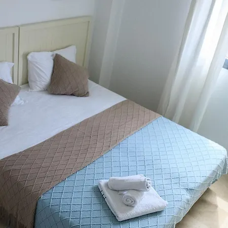 Oasis Cala Alta New 120qm Free Parking, Pool, 2 Bath, 3bdr, Wi-fi, Air-condit * Benidorm