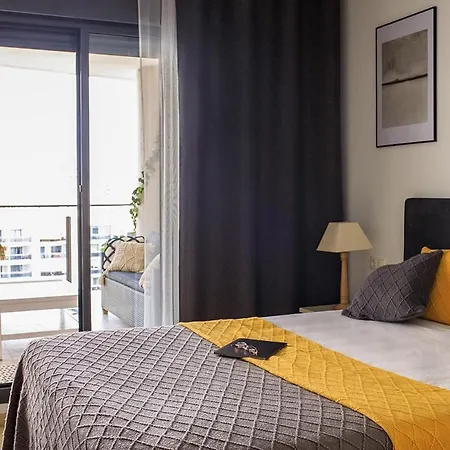 Oasis Cala Alta New 120qm Free Parking, Pool, 2 Bath, 3bdr, Wi-fi, Air-condit * Benidorm