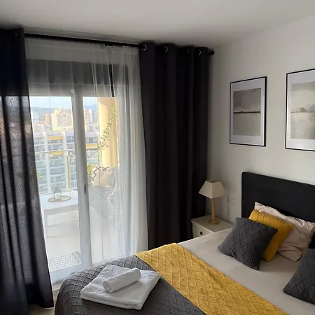 Oasis Cala Alta New 120qm Free Parking, Pool, 2 Bath, 3bdr, Wi-fi, Air-condit * Бенидорм