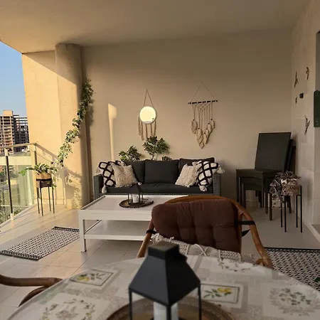 Oasis Cala Alta New 120qm Free Parking, Pool, 2 Bath, 3bdr, Wi-fi, Air-condit בנידורם
