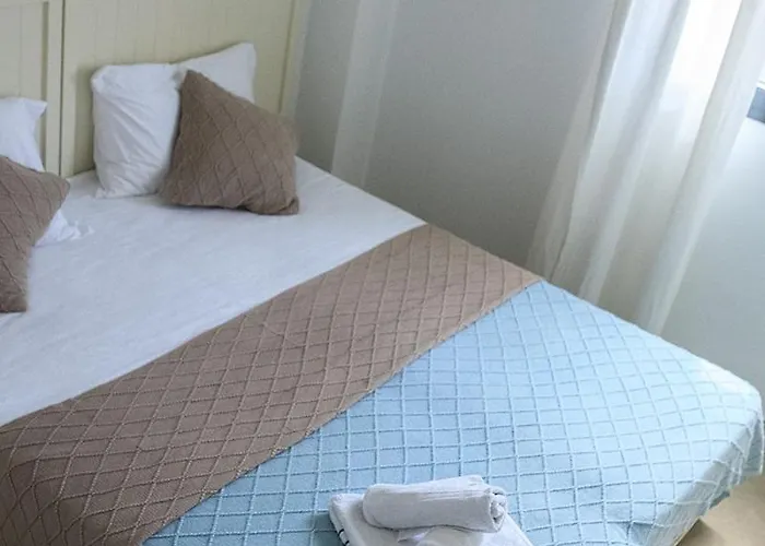 Oasis Cala Alta New 120qm Free Parking, Pool, 2 Bath, 3bdr, Wi-fi, Air-condit * ベニドルム